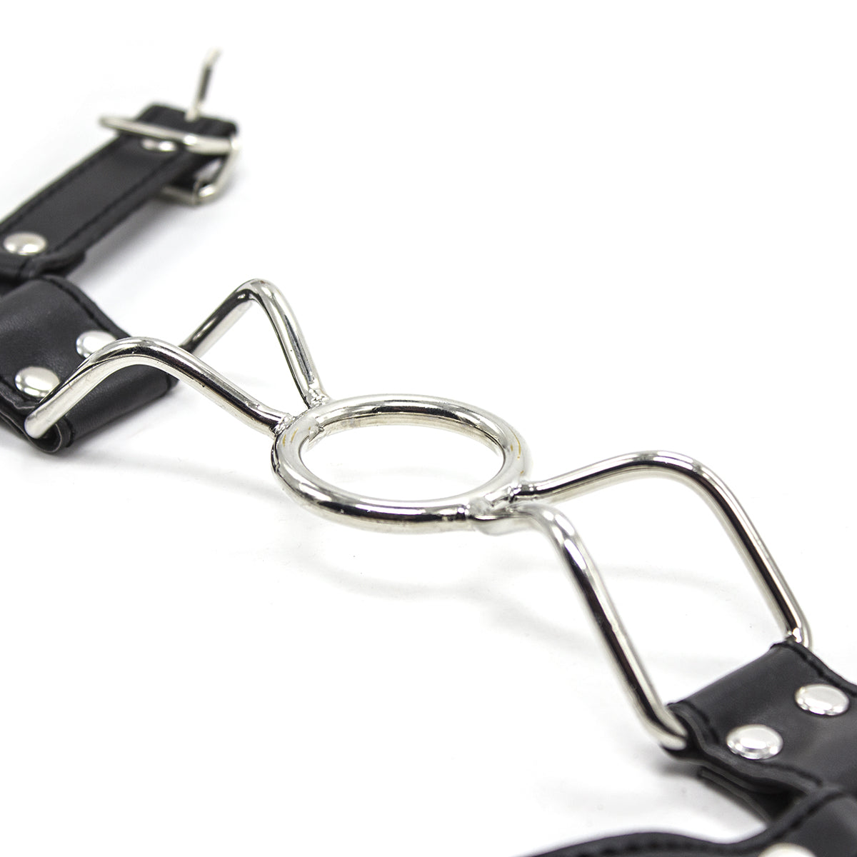 Bâillon O Bouche Métal - Zoom Bâillon - Be Bondage