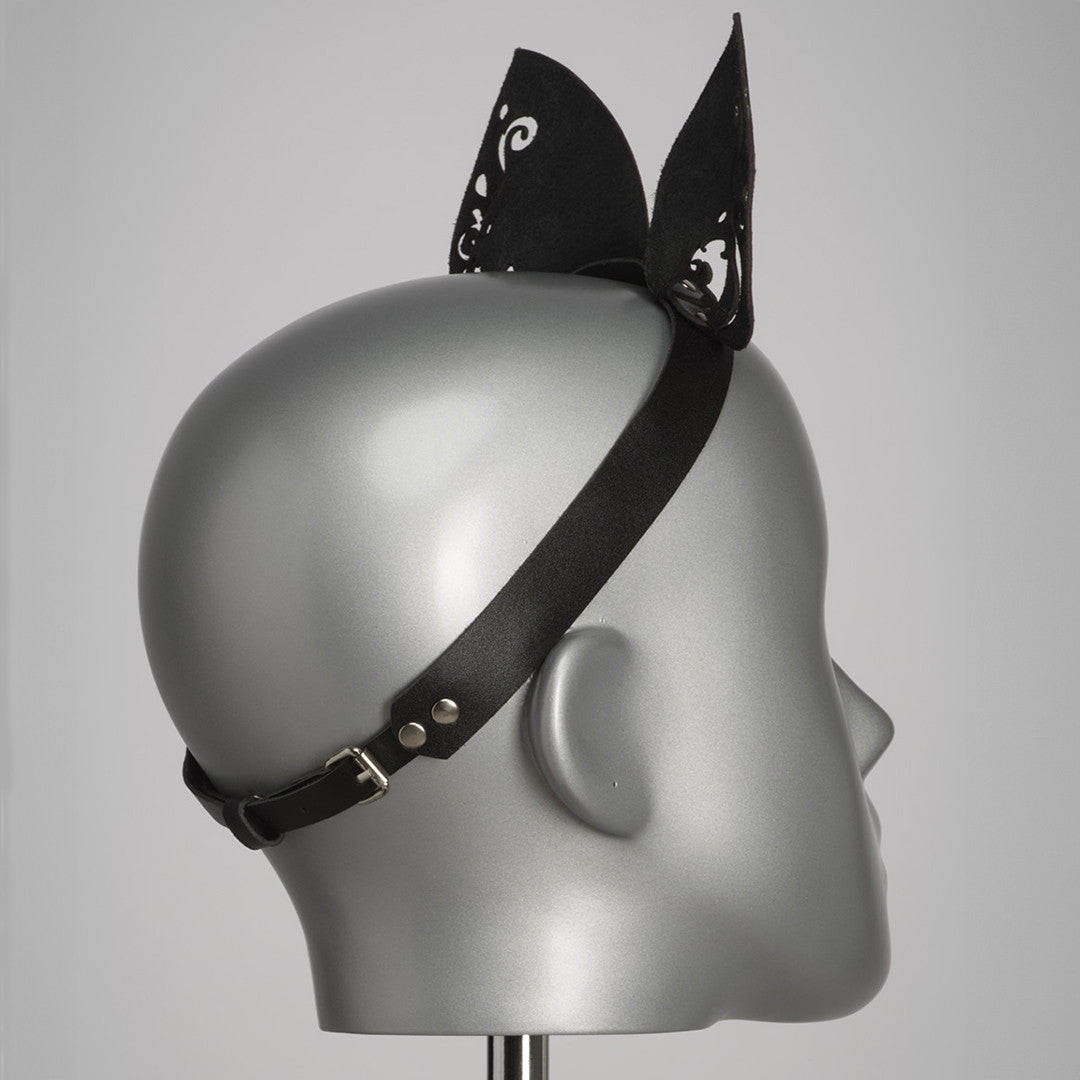 Oreilles Chat Lilly - Voyeur X