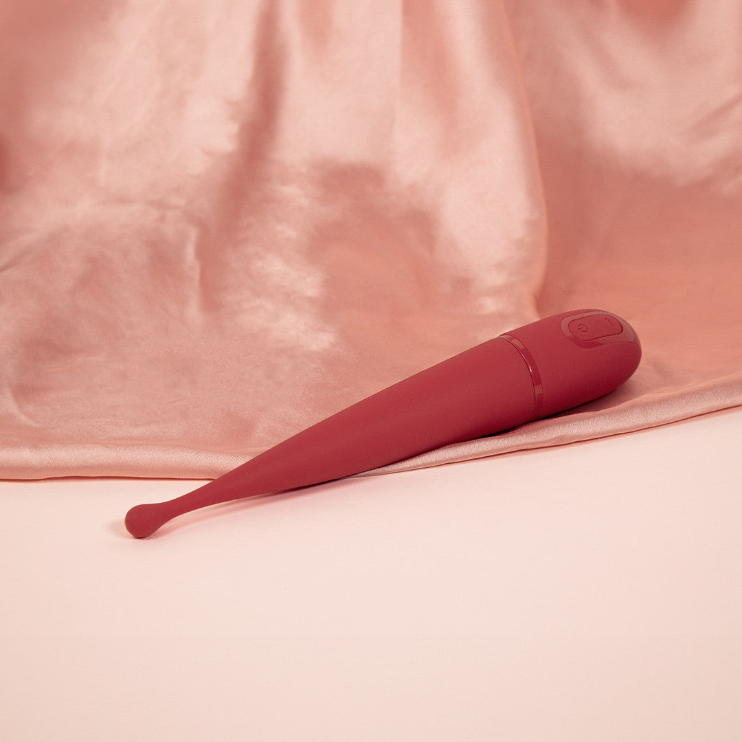 Photo d'ambiance Stimulateur Clitoridien Antenne Rouge - Instinct