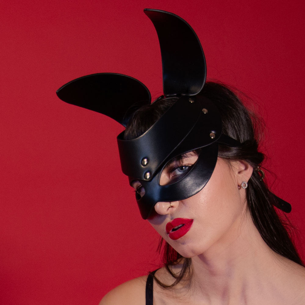Masque lapin Be Bondage portée