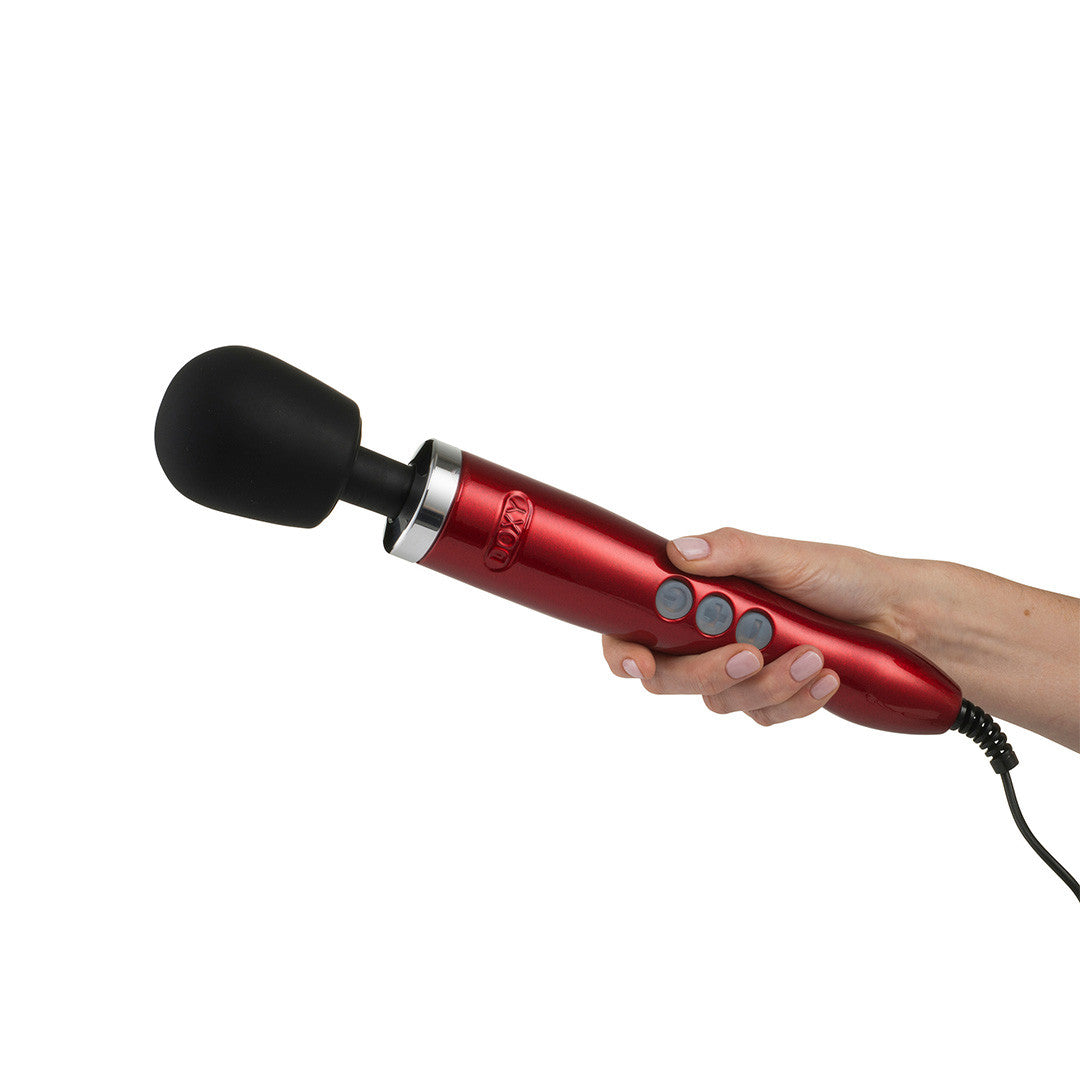 Stimulateur Clitoridien Puissant Doxy Métal - Doxy - rouge vue main