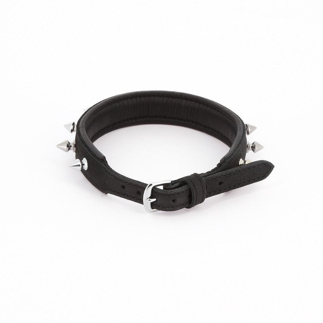 Collier Cuir Piques et Anneau Noir