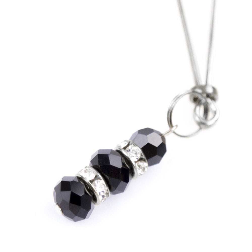 Be Bondage Pinces à Tétons BDSM 3 Billes Bijoux Noires et Argentées Zoom sur le bijou