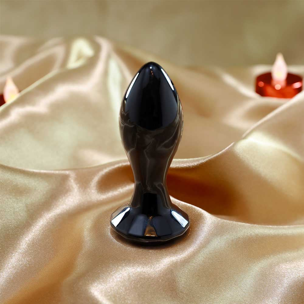 Petit Plug en Verre Diamant Noir vue 2 debout