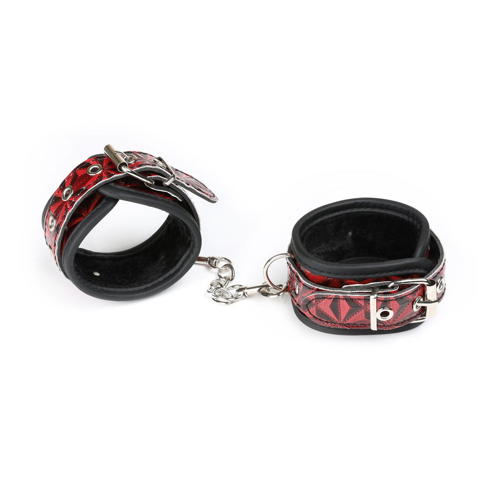 Set d'Attache Impérieux