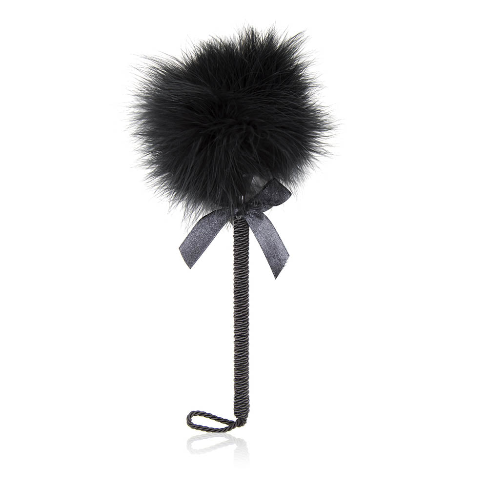Plumeau érotique avec Noeuds 25cm