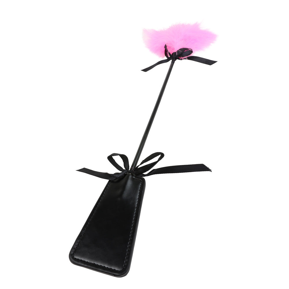 Be Bondage Cravache Plumeau avec Noeuds Rose Zoom Côté Cravache