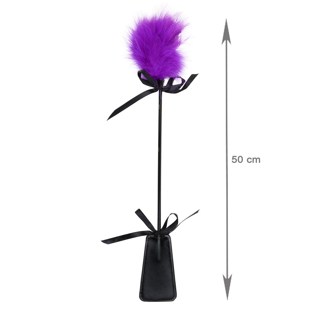 Be Bondage Cravache Plumeau avec Noeuds Violet Vue de Face avec Mesures