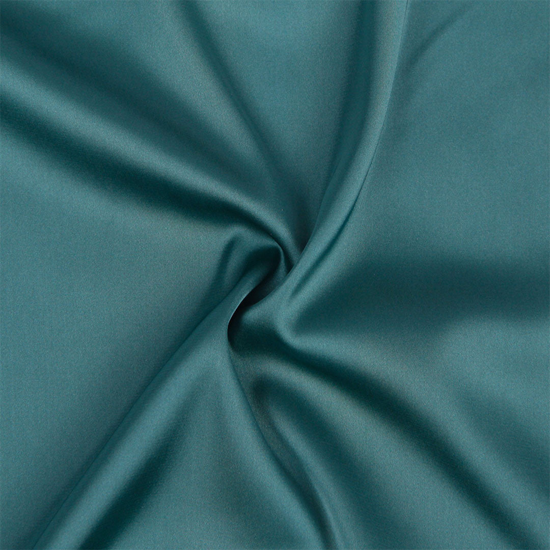 Matière de la nuisette satin dentelle kelly