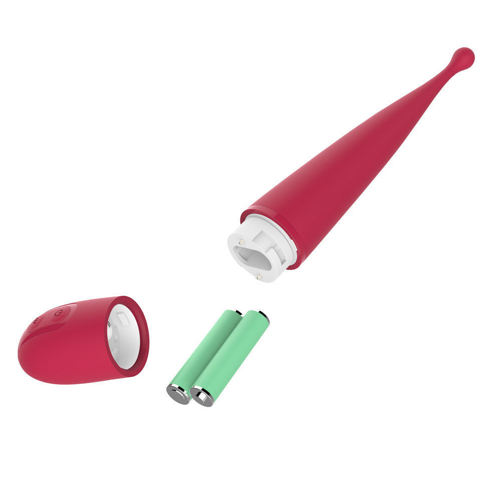 Zoom sur les piles du stimulateur Clitoridien Antenne Rouge - Instinct
