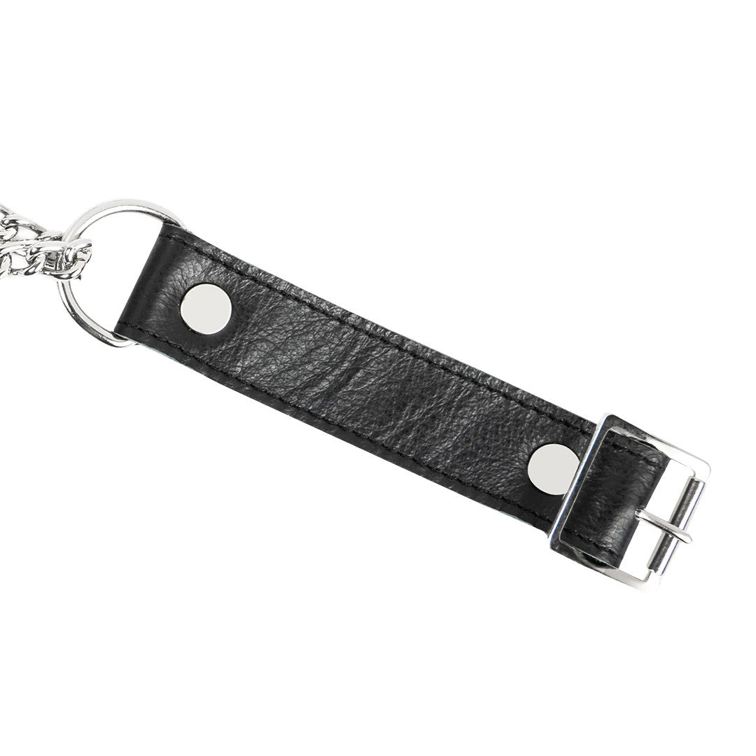 Collier étrangleur en cuir