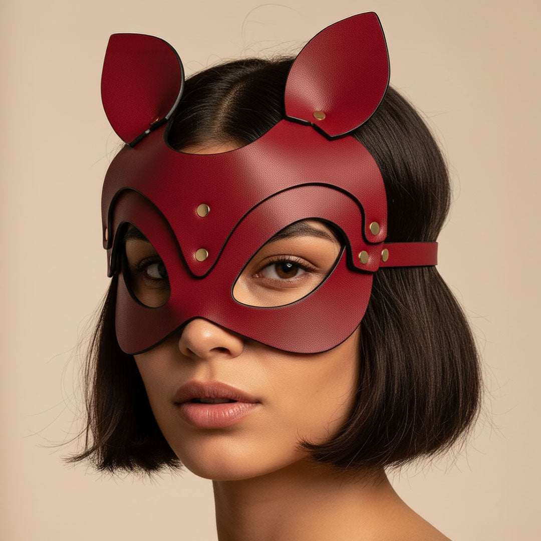 Masque Lapin Court Rouge - Vue de Face - Be Bondage