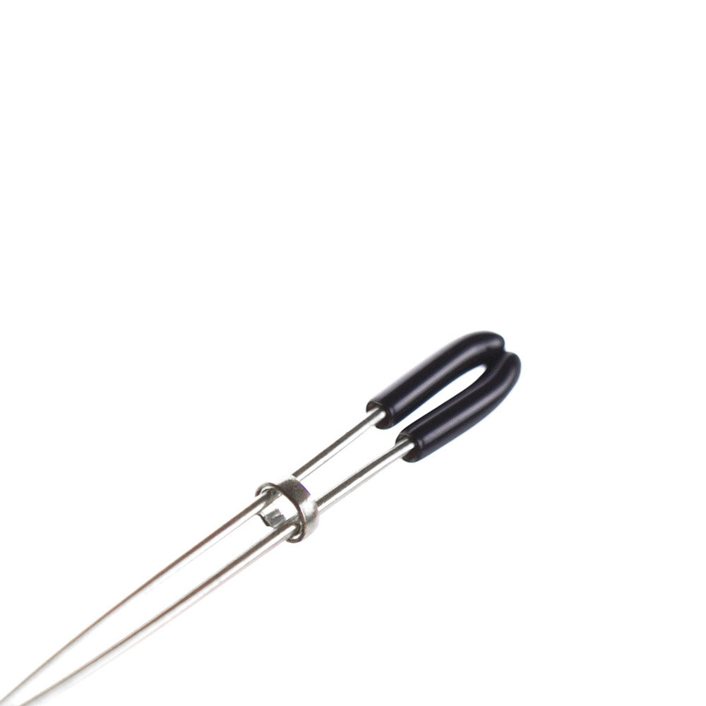 Be Bondage Pinces à Tétons BDSM 3 Billes Bijoux Noires et Argentées Zoom sur la Pince Silicone